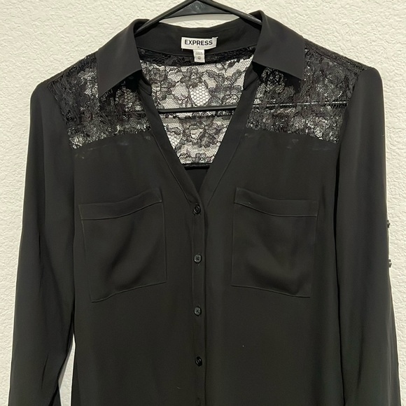 🛍Pre-Loved Express button up with Lacy shoulder area - Picture 7 of 14